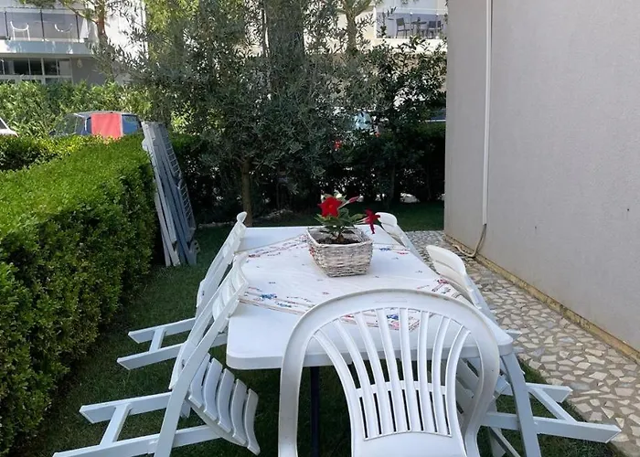 公寓 Colors By The Sea At Lalzi Bay