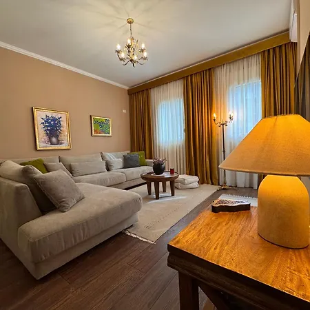 Apartamento Colors By The Sea At Lalzi Bay *